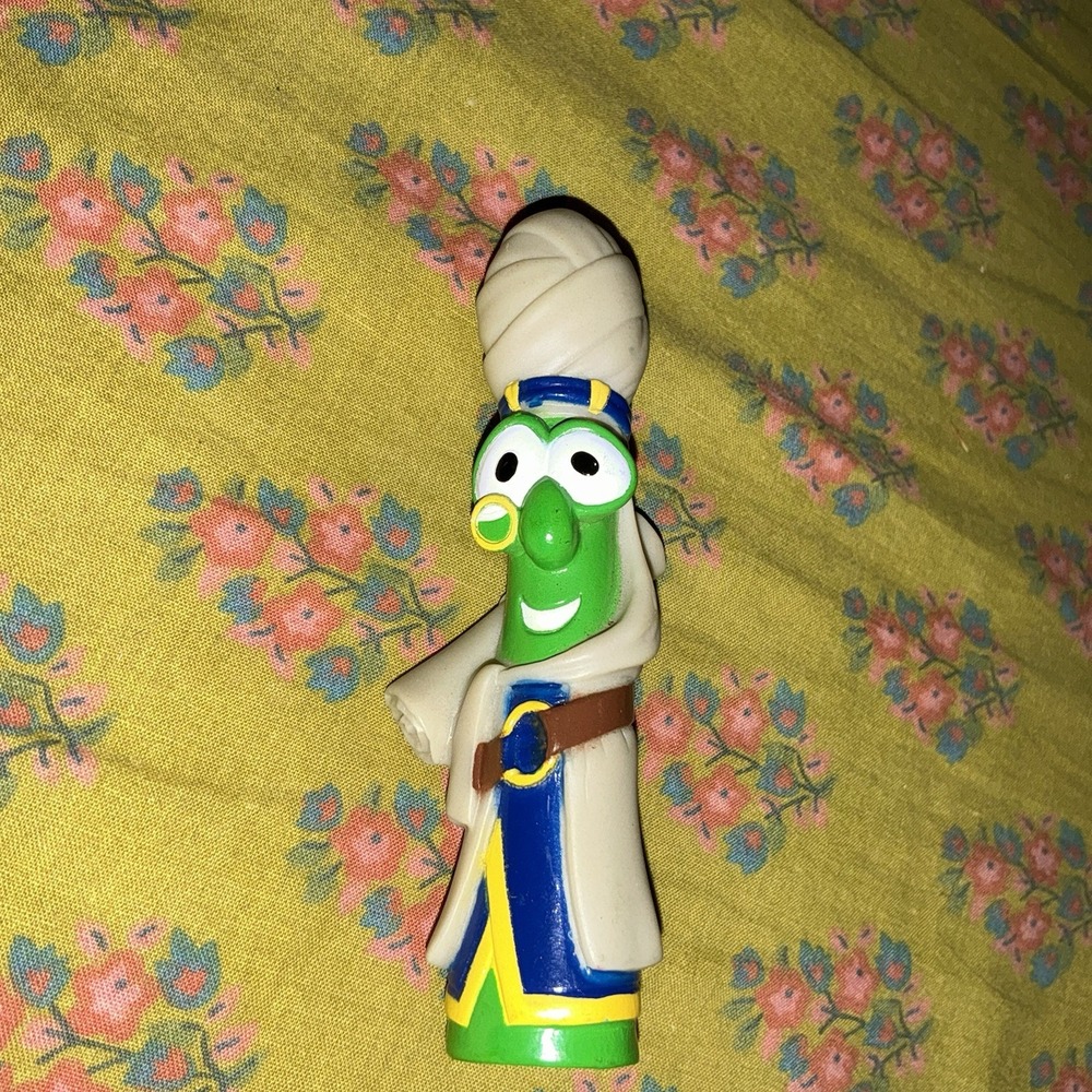 Vintage Veggie Tales 2002 Archibald Asparagus Jonah Pirate Replacement Figure